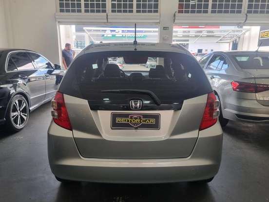 HONDA-FIT-2010