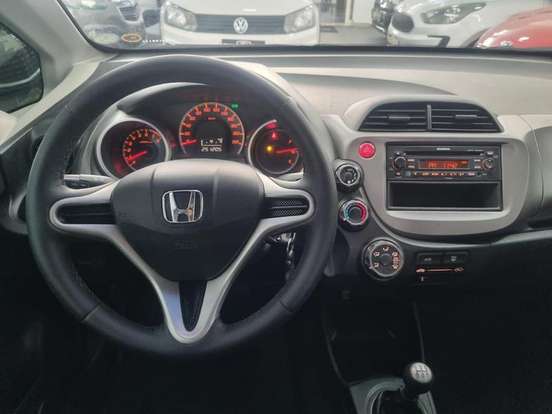HONDA-FIT-2010