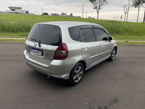 HONDA-FIT-2006
