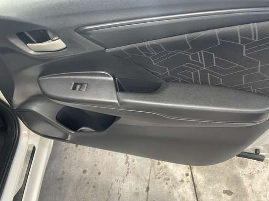 HONDA-FIT-1.5 DX 16V FLEX 4P MANUAL HONDA-FIT-2014