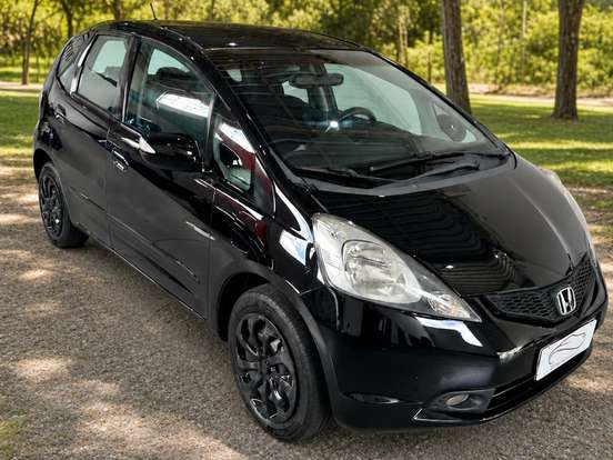 HONDA-FIT-2010