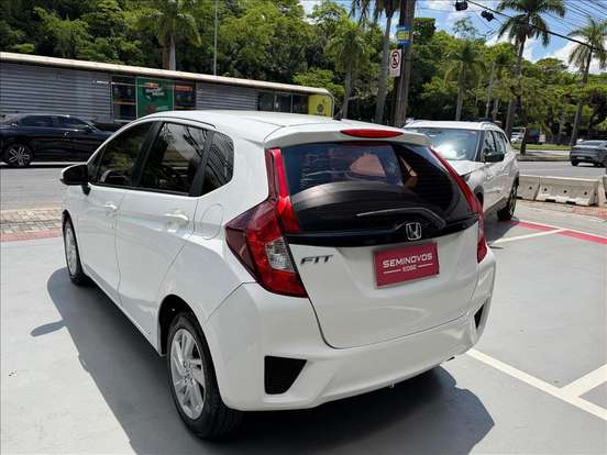 HONDA-FIT-2016