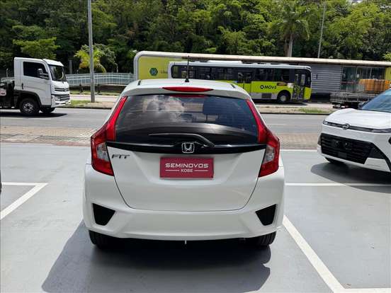 HONDA-FIT-2016