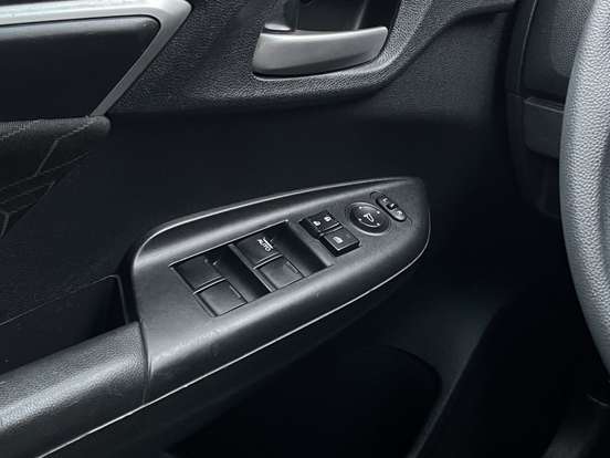 HONDA-FIT-2015