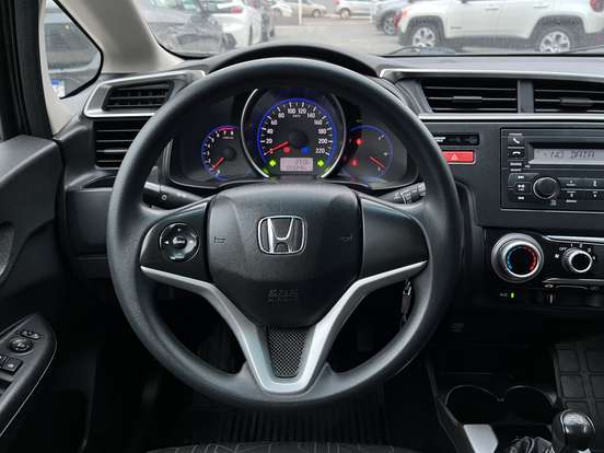 HONDA-FIT-2015