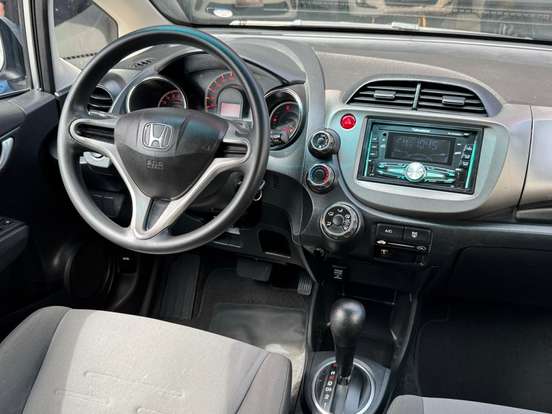 HONDA-FIT-2013