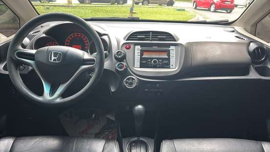 HONDA-FIT-2013