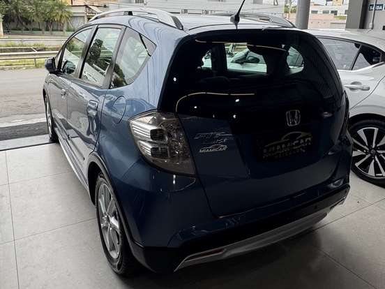 HONDA-FIT-2012