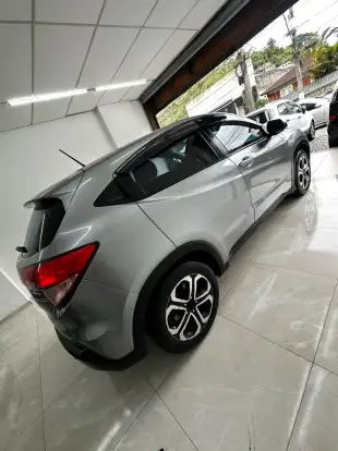 HONDA-HR-V-2016