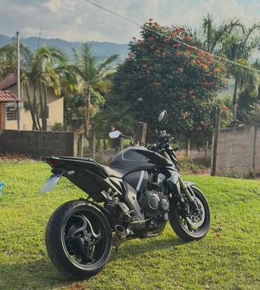 HONDA-CB 1000R-2012