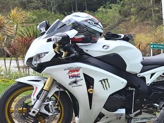 HONDA-CBR 1000RR HONDA-CBR 1000RR-2010