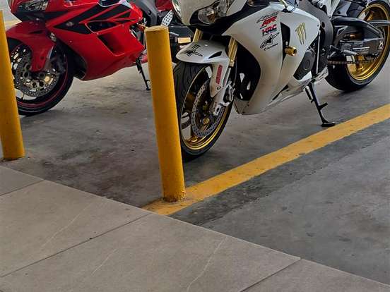 HONDA-CBR 1000RR HONDA-CBR 1000RR-2010