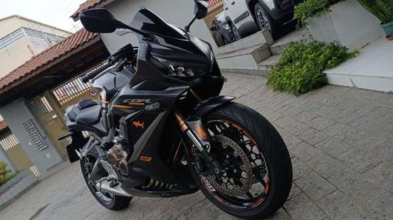 HONDA-CBR 650R ABS-2022