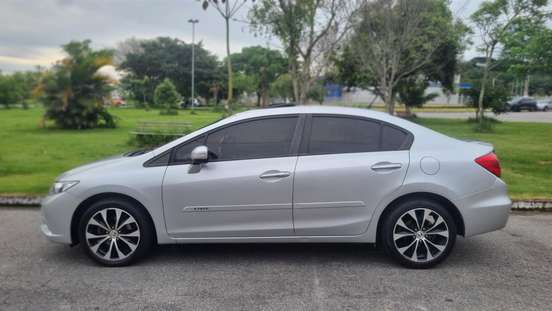 HONDA-CIVIC-2015