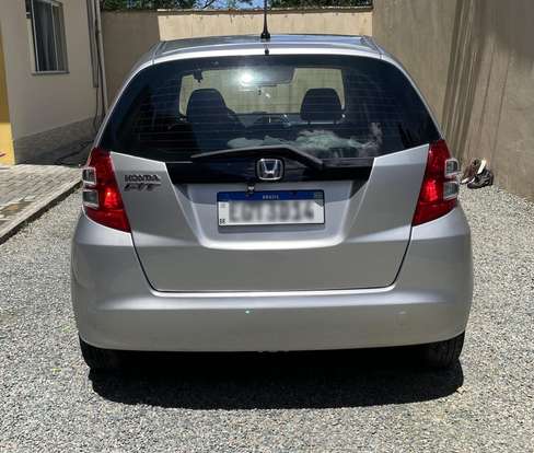 HONDA-FIT-2009
