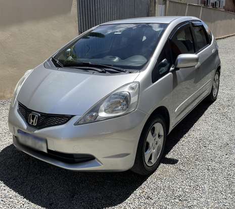 HONDA-FIT-2009