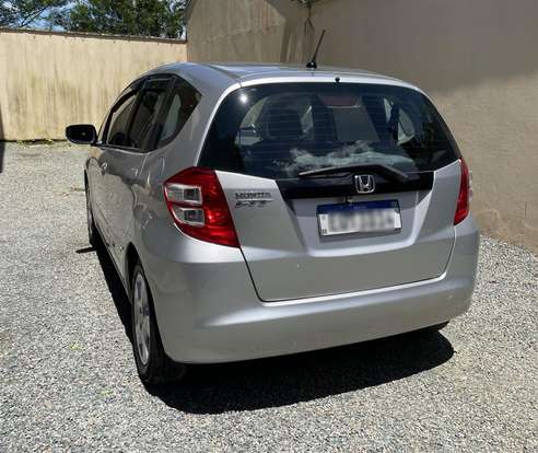 HONDA-FIT-2009