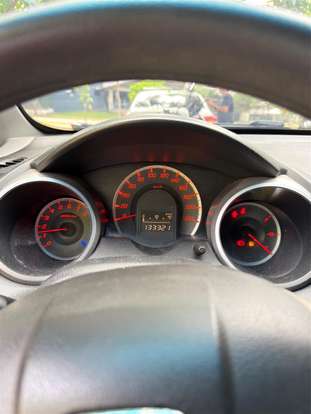 HONDA-FIT-2010