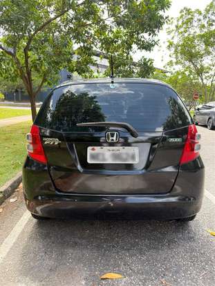 HONDA-FIT-2010