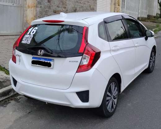 HONDA-FIT-2015