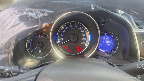 HONDA-FIT-2015