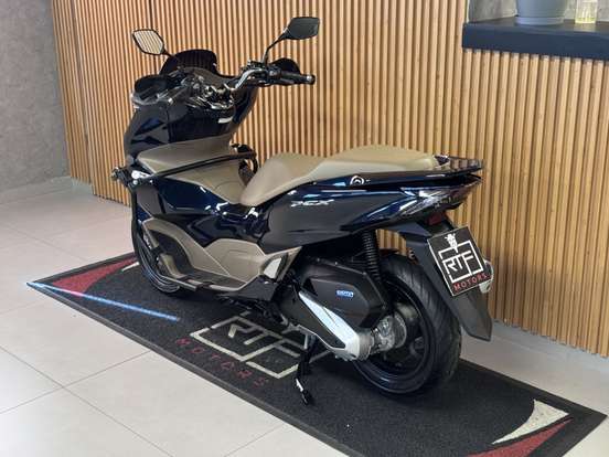 HONDA-PCX 160 DLX-2025