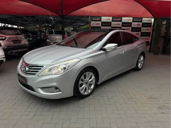 HYUNDAI-AZERA-3.0 MPFI GLS V6 24V GASOLINA 4P AUTOMÁTICO HYUNDAI-AZERA-2012