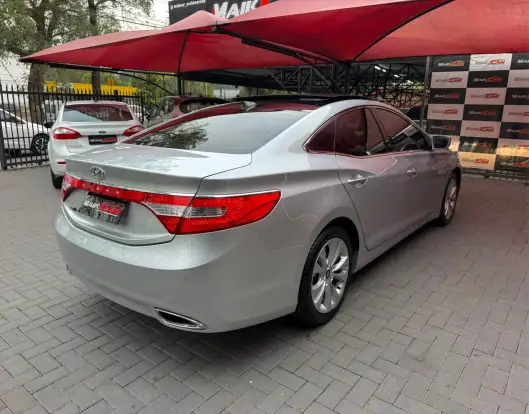 HYUNDAI-AZERA-2012