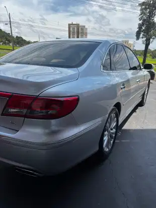 HYUNDAI-AZERA-2010