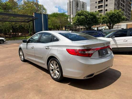 HYUNDAI-AZERA-2014