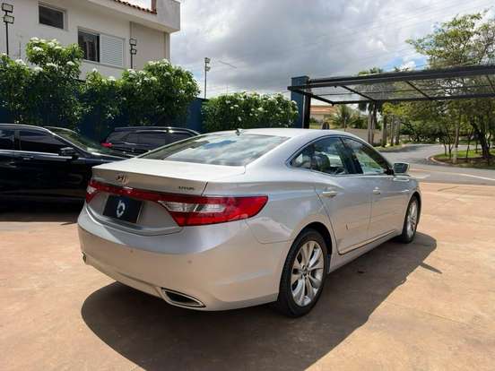 HYUNDAI-AZERA-2014