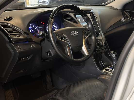 HYUNDAI-AZERA-3.0 MPFI GLS V6 24V GASOLINA 4P AUTOMÁTICO HYUNDAI-AZERA-2014