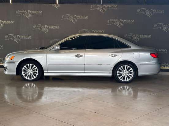 HYUNDAI-AZERA-3.3 MPFI GLS SEDAN V6 24V GASOLINA 4P AUTOMÁTICO HYUNDAI-AZERA-2010