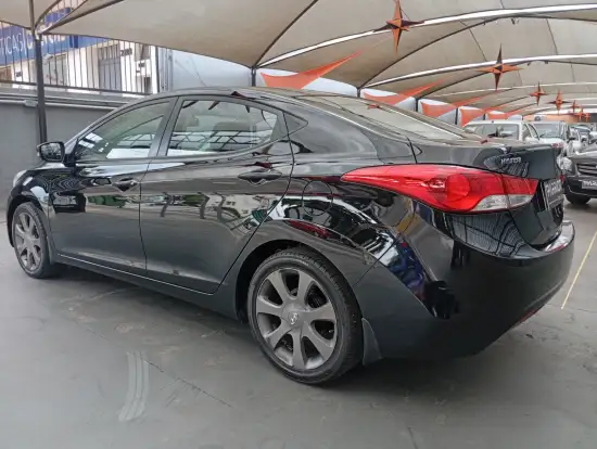 HYUNDAI-ELANTRA-1.8 GLS 16V GASOLINA 4P AUTOMÁTICO HYUNDAI-ELANTRA-2011