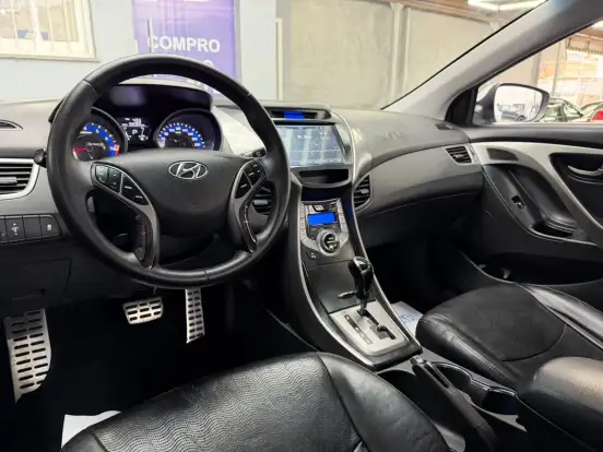 HYUNDAI-ELANTRA-2012