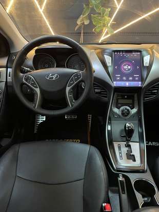 HYUNDAI-ELANTRA-2013