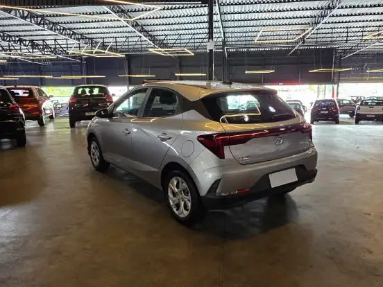 HYUNDAI-HB20-1.0 12V FLEX COMFORT PLUS MANUAL HYUNDAI-HB20-2023