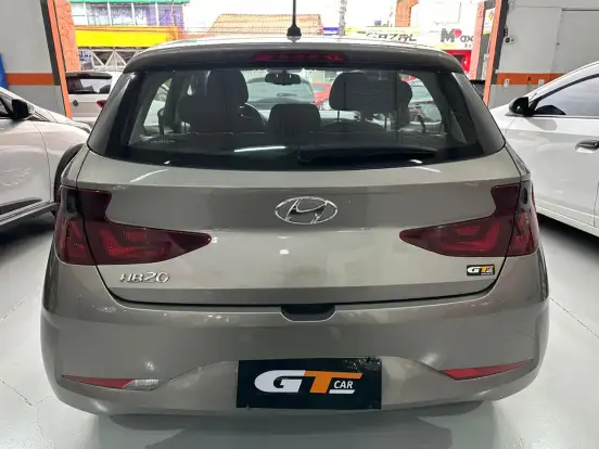 HYUNDAI-HB20-2022