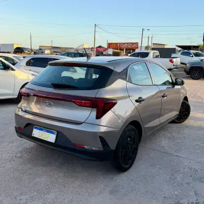 HYUNDAI-HB20-2022