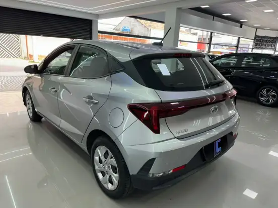 HYUNDAI-HB20-2022
