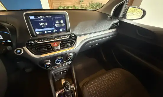 HYUNDAI-HB20-2025