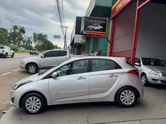 HYUNDAI-HB20-1.6 COMFORT PLUS 16V FLEX 4P MANUAL HYUNDAI-HB20-2014