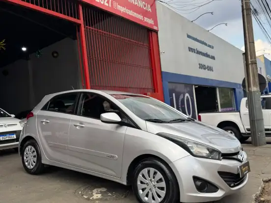 HYUNDAI-HB20-1.6 COMFORT PLUS 16V FLEX 4P MANUAL HYUNDAI-HB20-2014