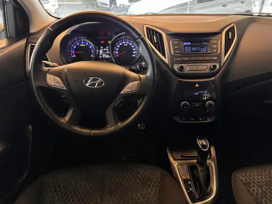HYUNDAI-HB20-1.6 PREMIUM 16V FLEX 4P AUTOMÁTICO HYUNDAI-HB20-2015