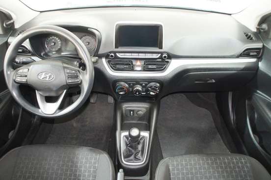 HYUNDAI-HB20-2025