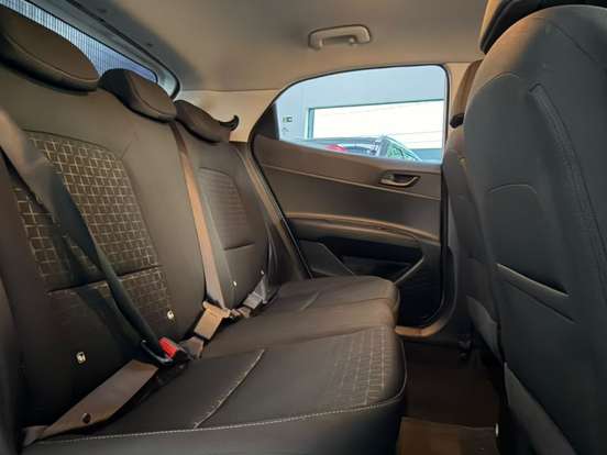 HYUNDAI-HB20-2023