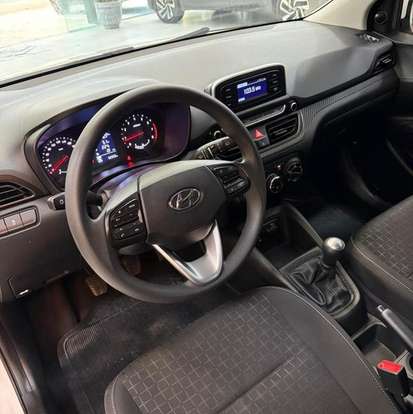 HYUNDAI-HB20-2023