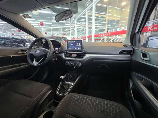 HYUNDAI-HB20-2023