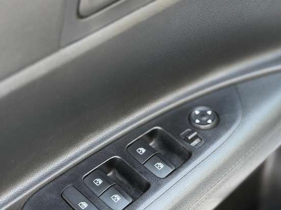 HYUNDAI-HB20-1.0 12V FLEX COMFORT PLUS MANUAL HYUNDAI-HB20-2025