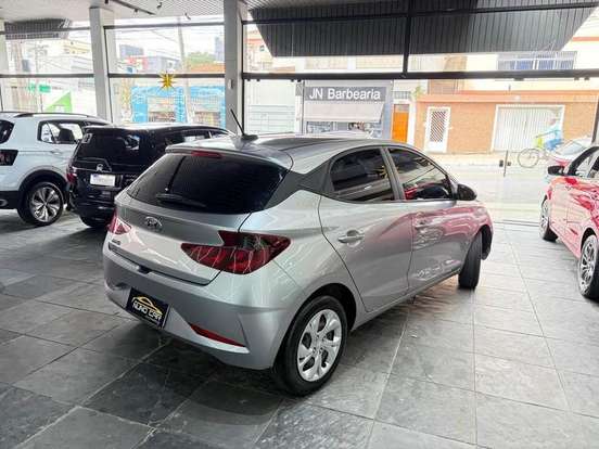 HYUNDAI-HB20-2022